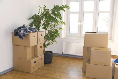Local moving service navigating East London access challenges